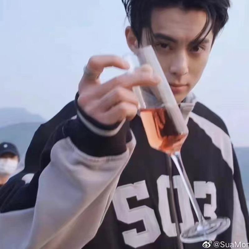 collentions_imge_051402_CCCC